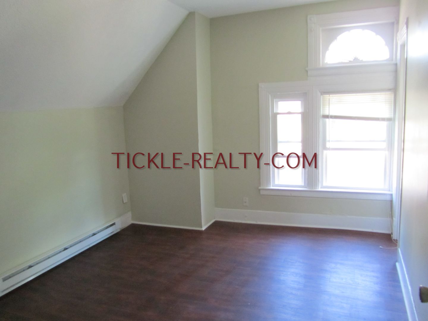 Rochester Apartment: 459 Meigs Street