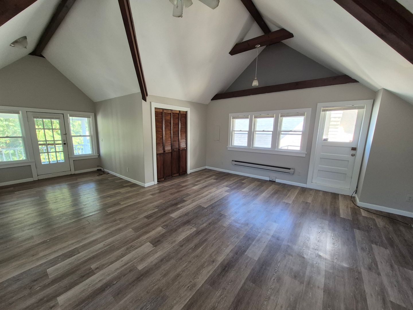 Rochester Apartment: 465 Meigs Street