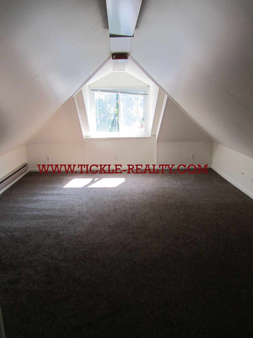 Rochester Apartment: 242 Oxford Street