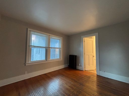 Studio - Heat & Hot Water Included! – photo 1