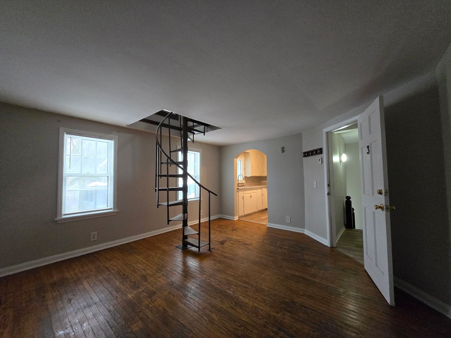 Rochester Apartment: 195 Meigs St