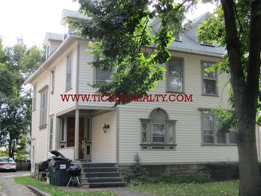 2 Bedroom - Air Conditioning - Off Street Parking - On Site Laundry - Steps from Park Ave – photo 1