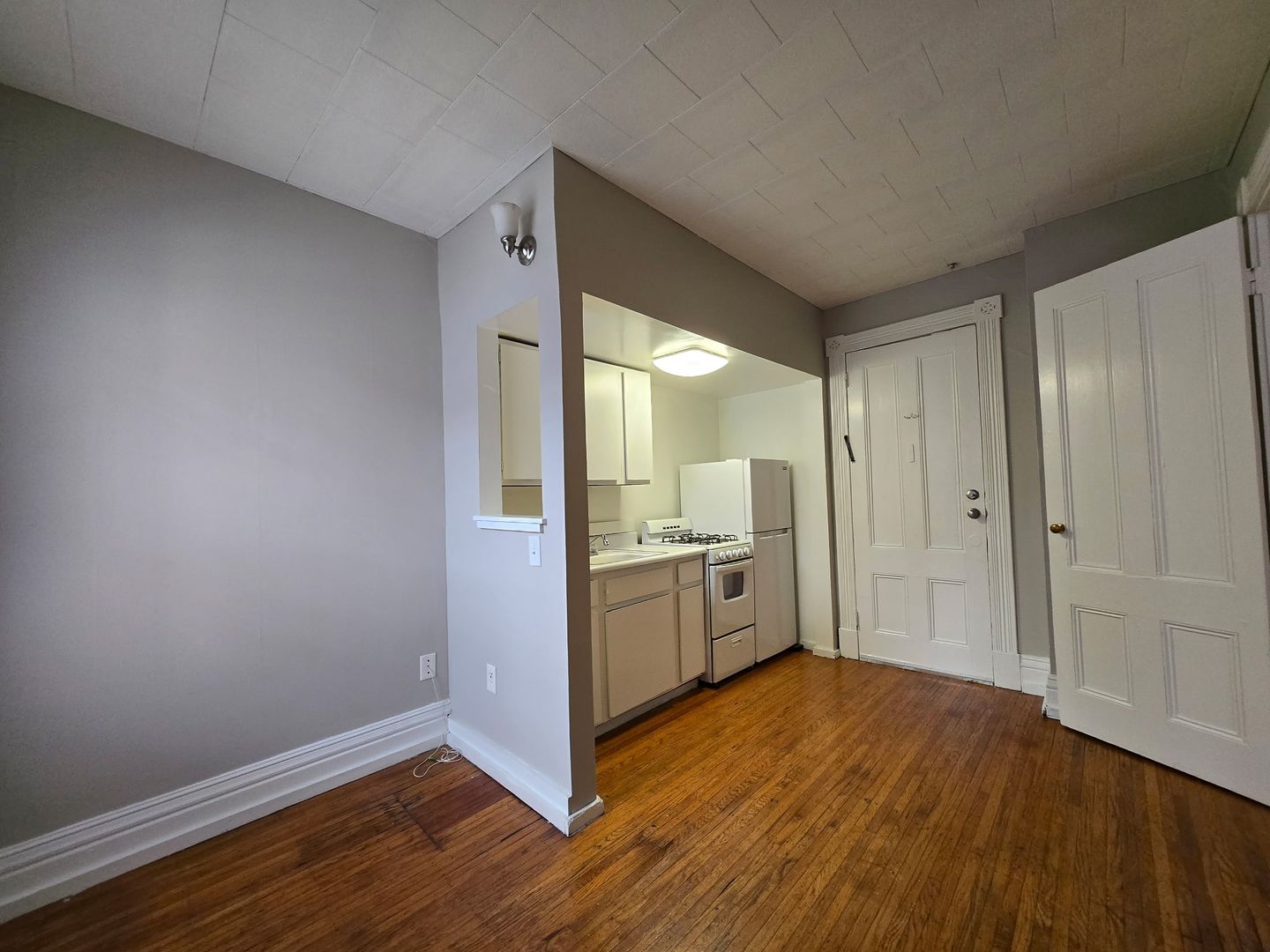 Rochester Apartment: 248 Oxford Street