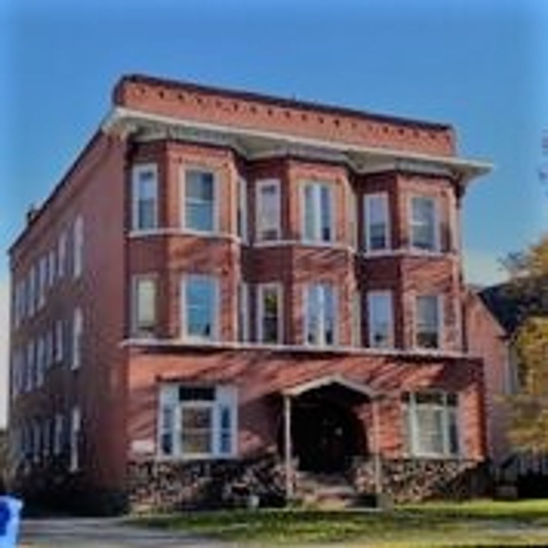 Rochester Apartment: 174-176 Alexander Street