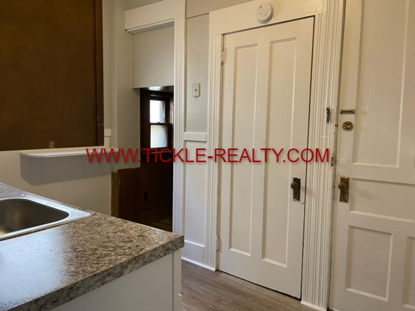 Rochester Apartment: 518 S. Goodman Street