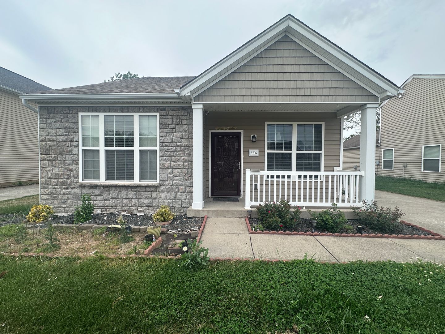 Louisville House: 5706 Bannon Crossings Dr