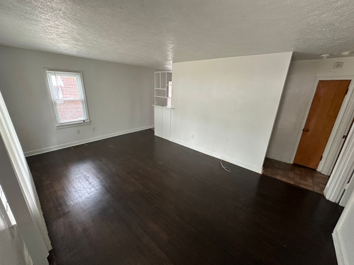 Louisville House: 4514 Winnrose Way