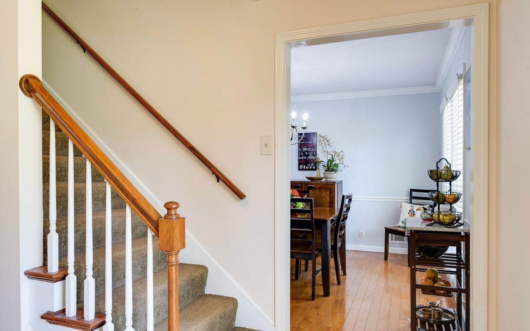 9802 Tamarisk Pkwy 3 of 12