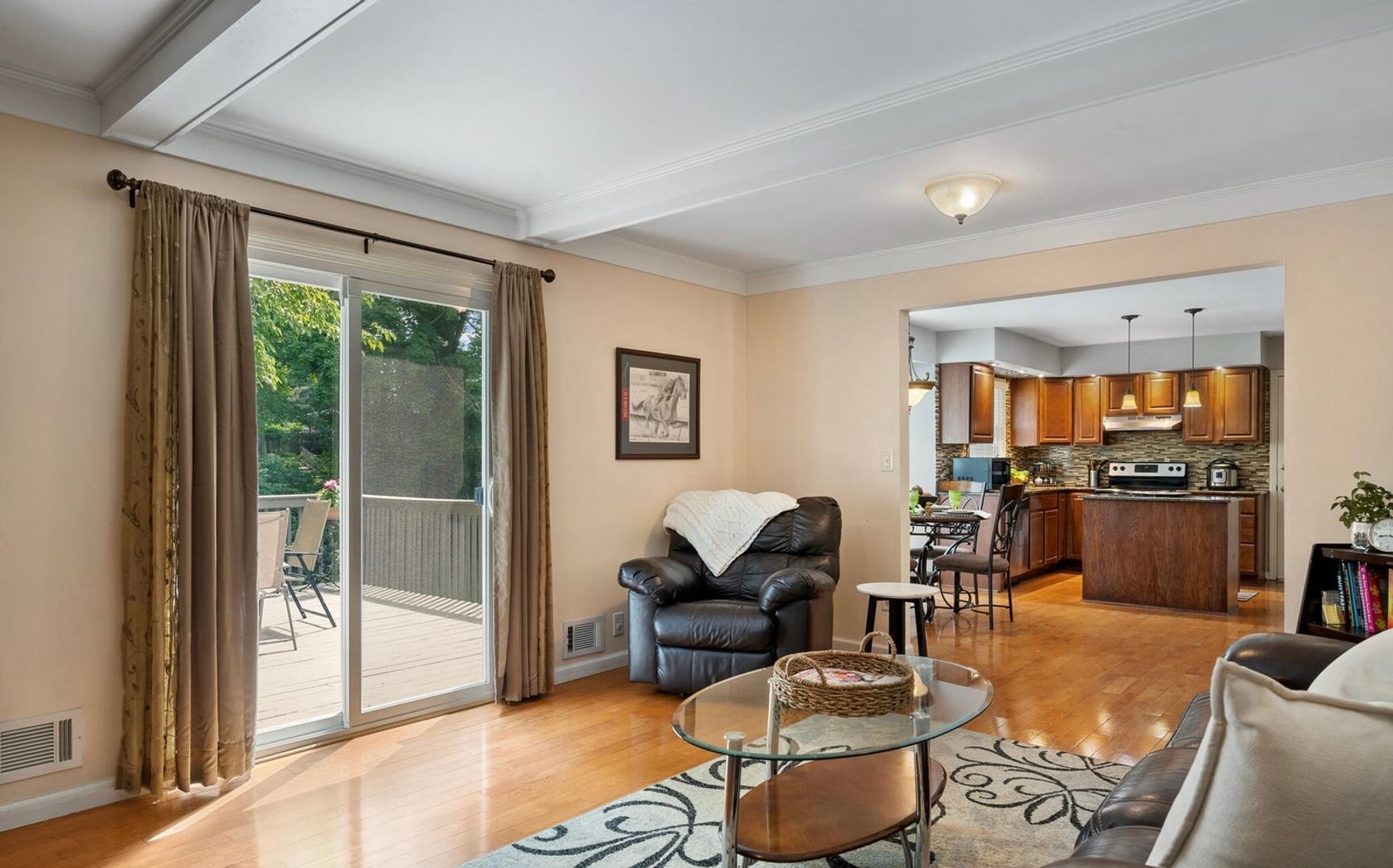 9802 Tamarisk Pkwy 12 of 12