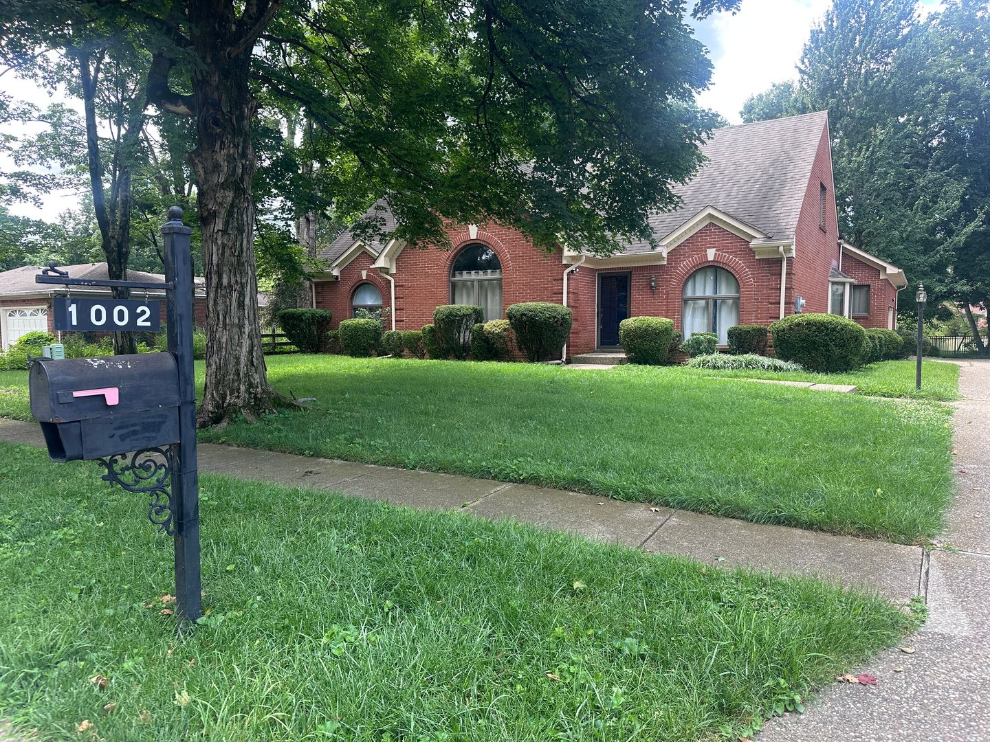 Louisville House: 1002 Juniper Springs Dr