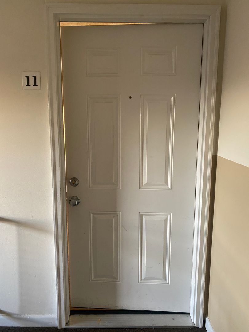 Louisville Apartment: 2001 Rockford Ln