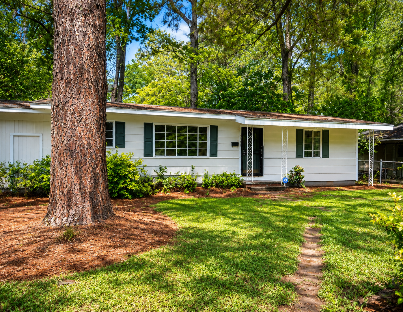 Jackson House: 3122 Oak Forest Drive
