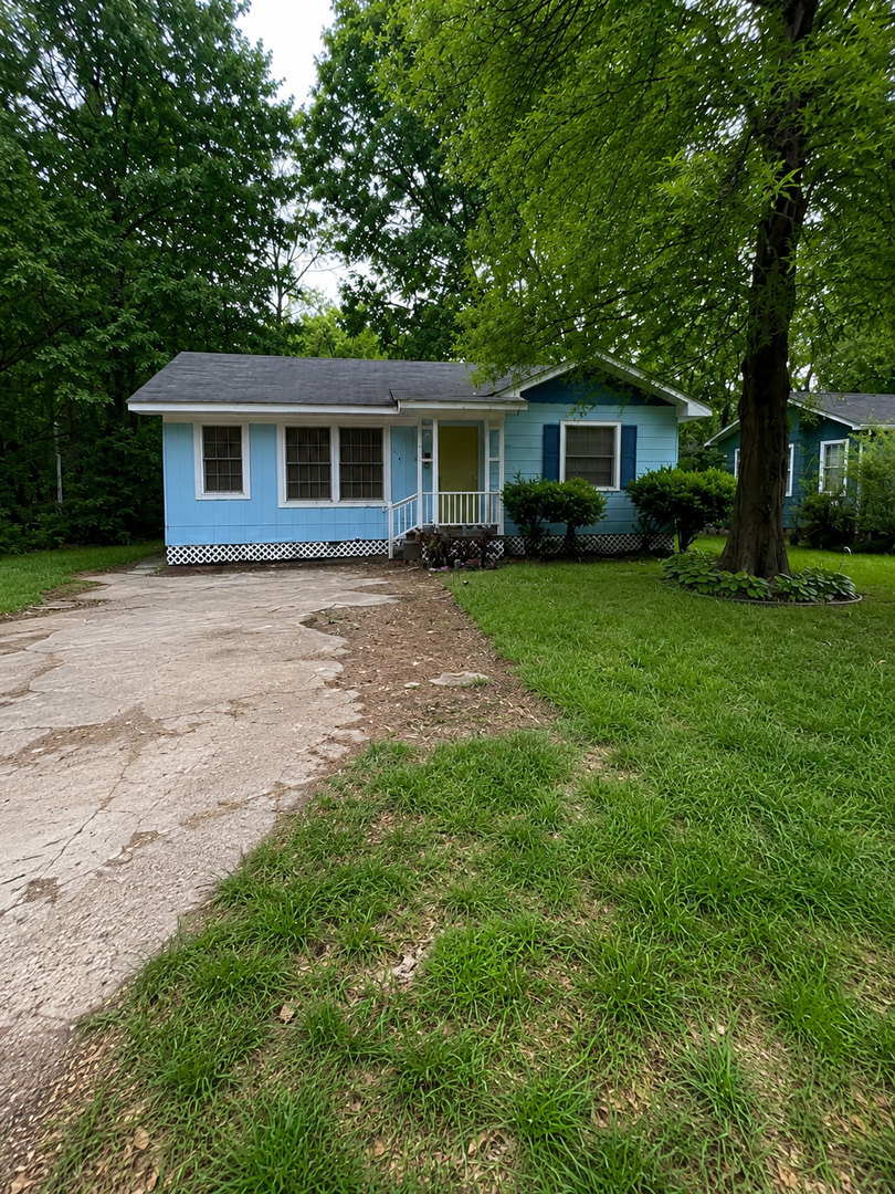 Jackson House: 3718 Northbrook Drive