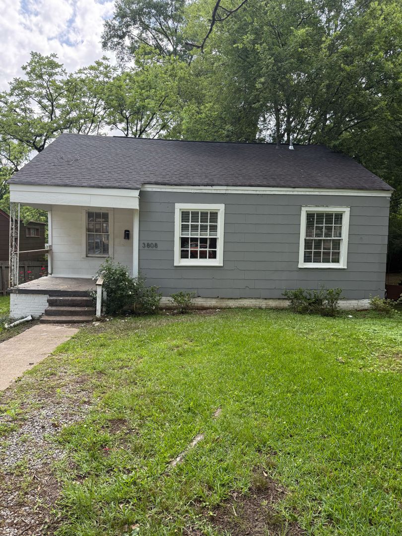 Jackson House: 3808 Northview Drive