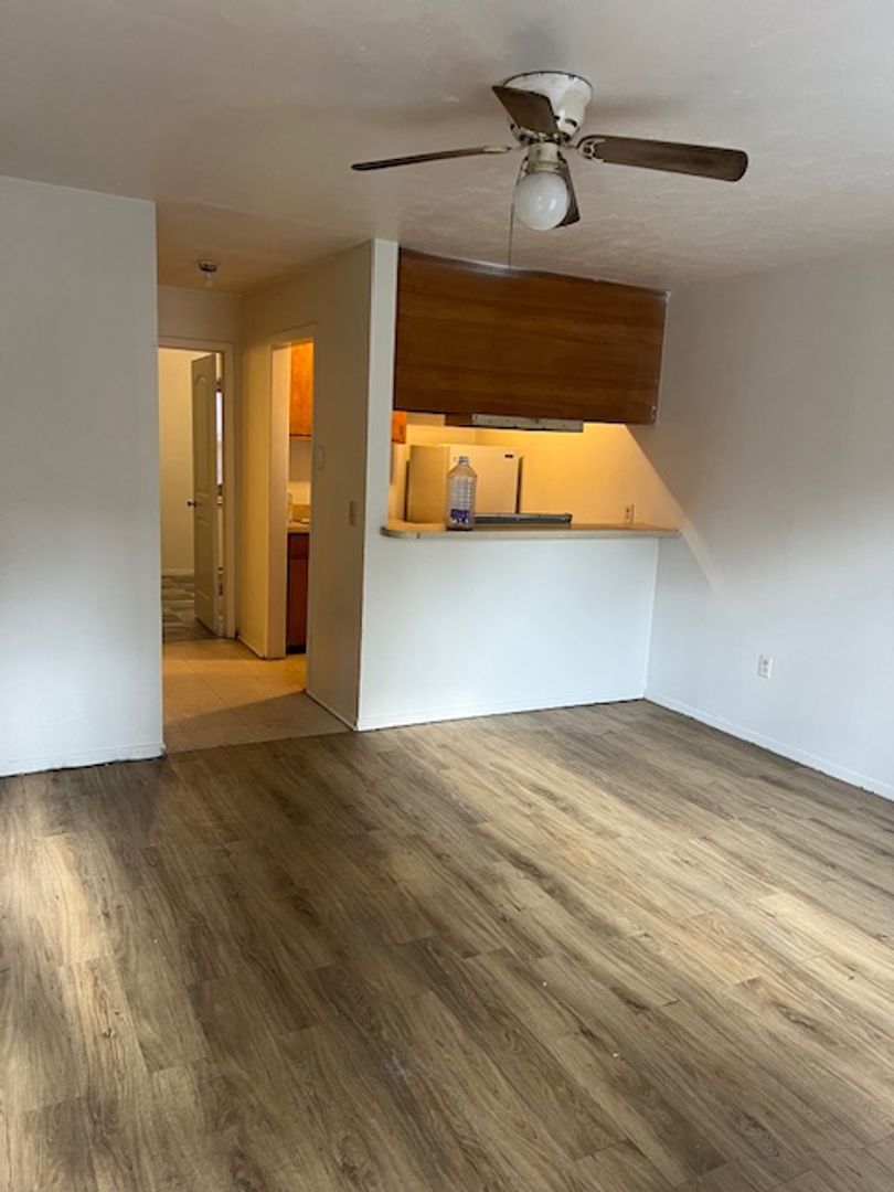 Jackson Apartment: 3720 West Capitol Street