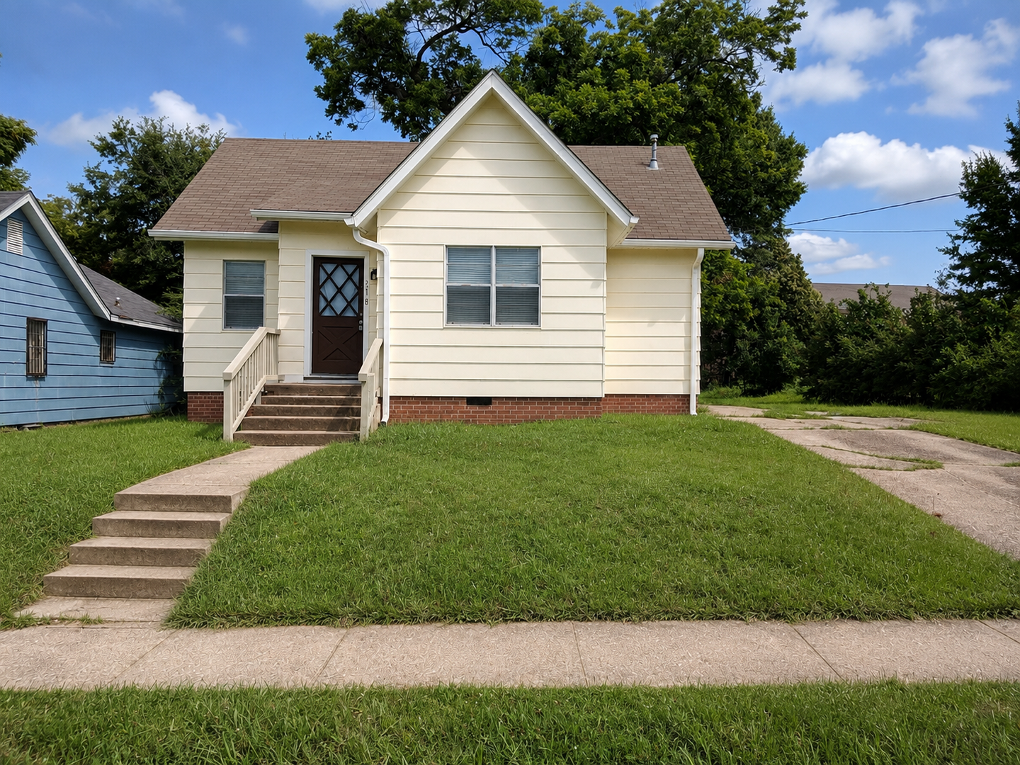 Jackson House: 318 Idlewild Street