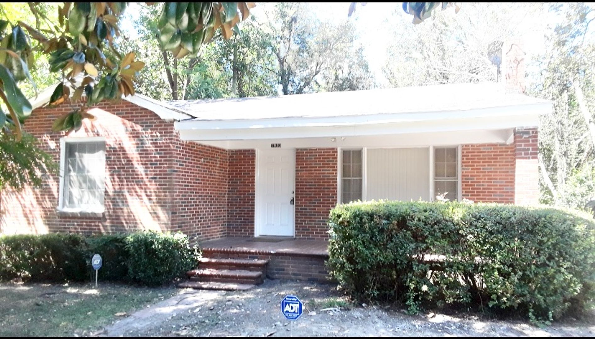 Augusta House: 1933 Olive Road