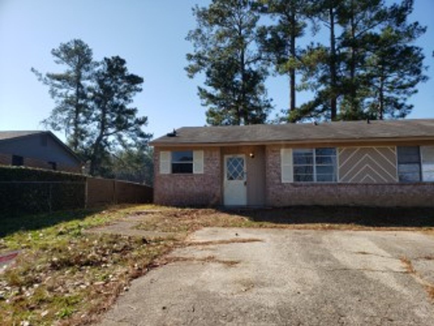 Augusta House: 2865 A Glenhills Cir