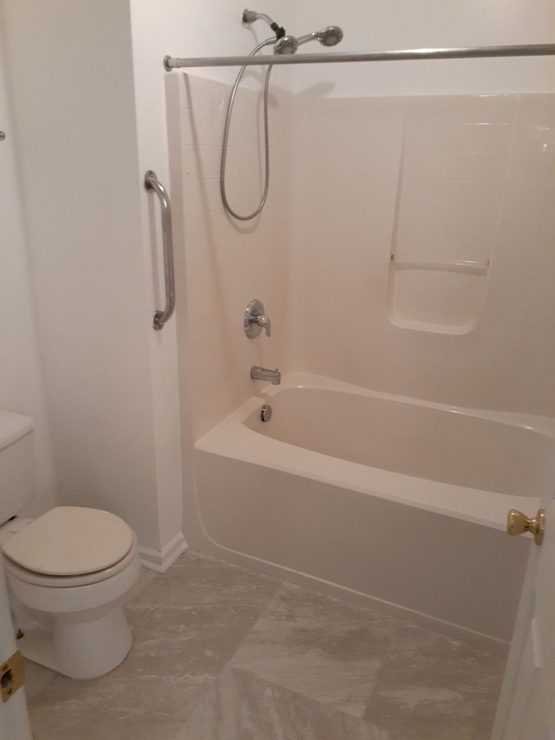 Grovetown House: 610 Goodale Ln