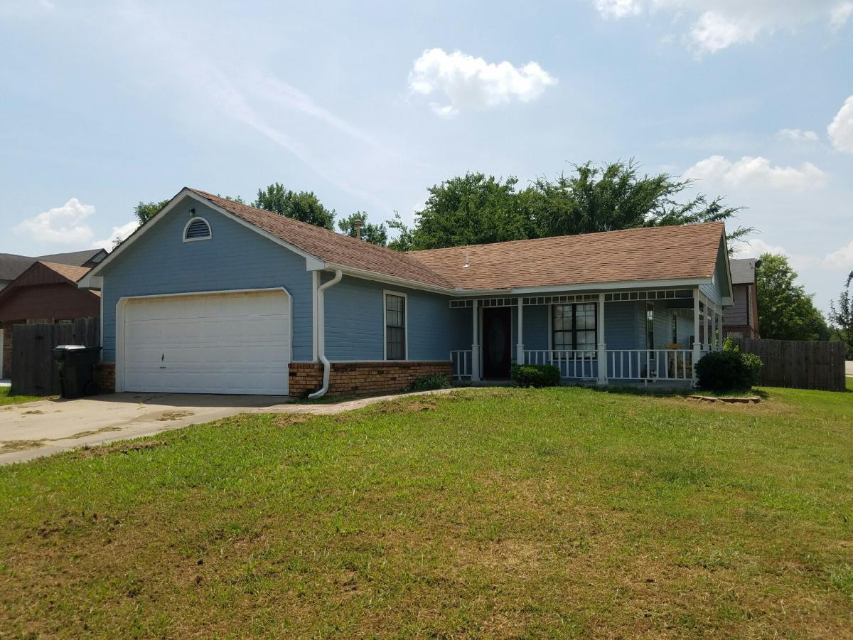 Claremore House: 2001 S. Cherokee Ave.