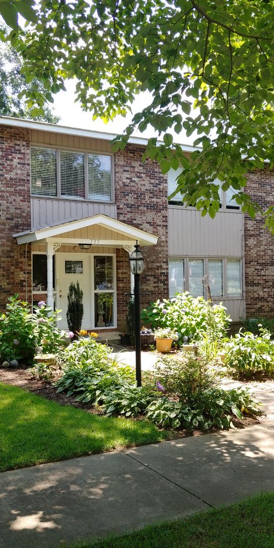 Spartanburg Apartment: 735 Palmetto Street