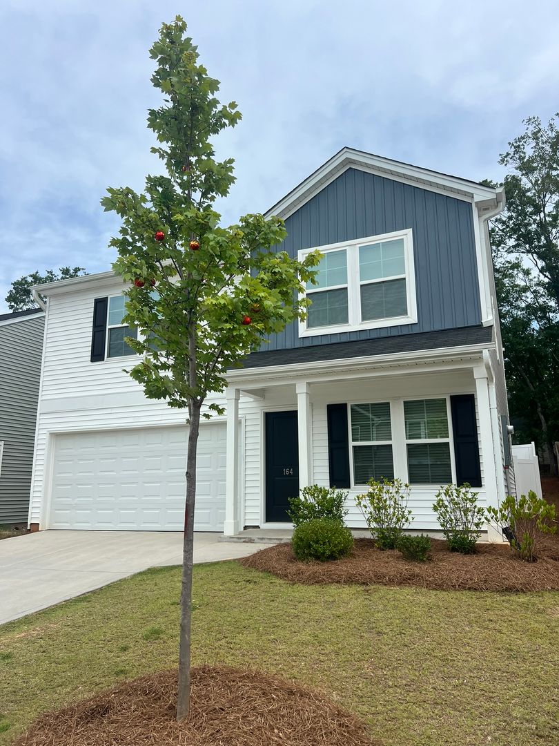 Moore House: 164 Braxton Drive
