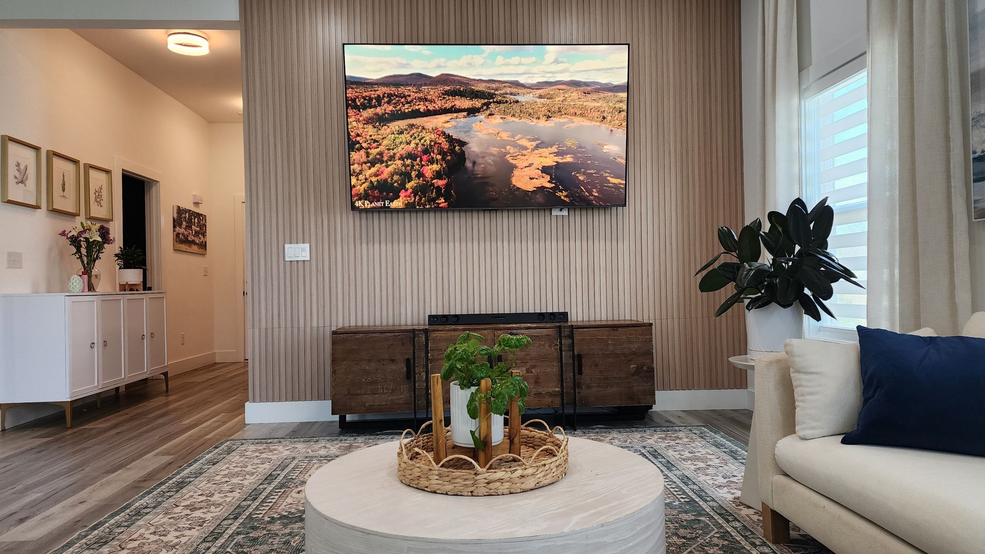 Chesnee House: 259 R C Thompson Rd.