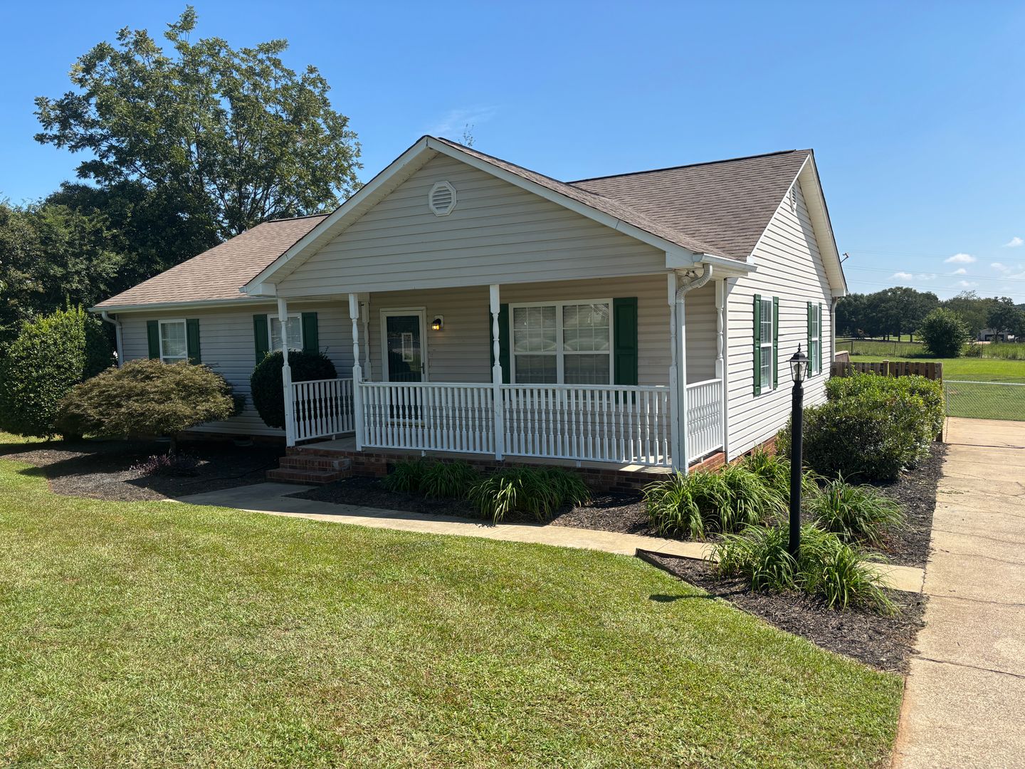 Lyman House: 1082 Hampton Road