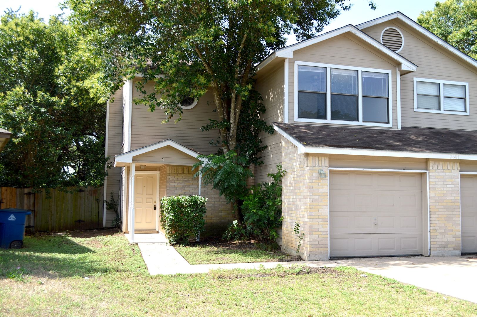 Austin Apartment: 2607 Alcott Lane A/B