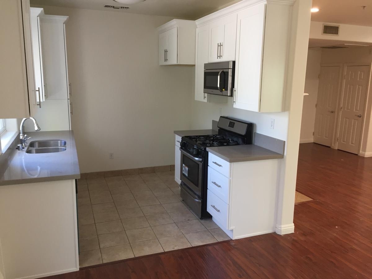North Hollywood Apartment: 12740 Oxnard St.