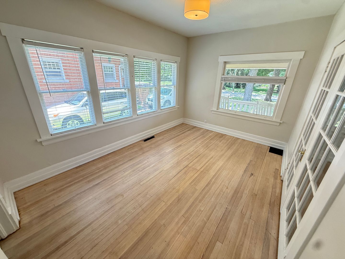 1038 S Fremont Ave 11 of 12