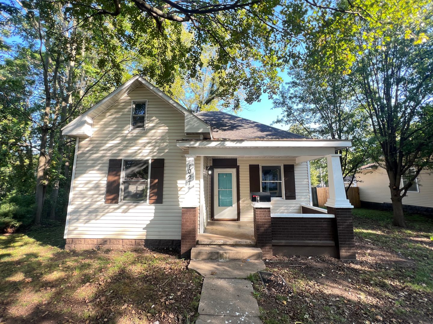 Springfield House: 1027 W Florida