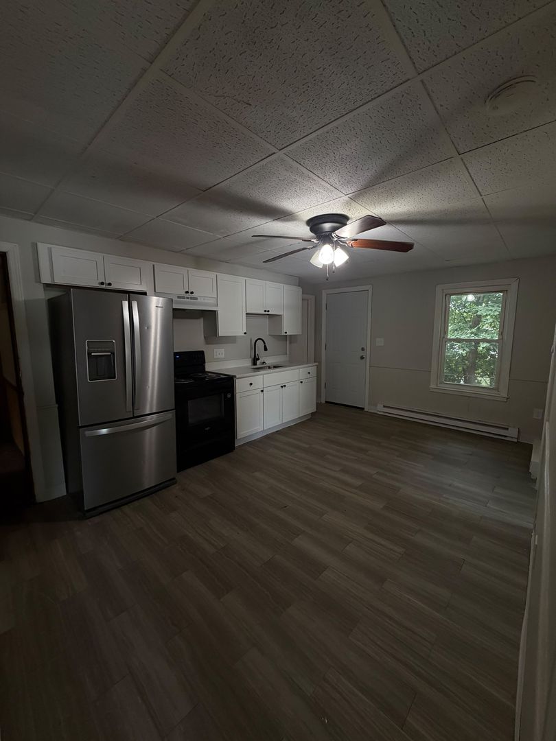 Ware Apartment: 43-45 Cherry Street