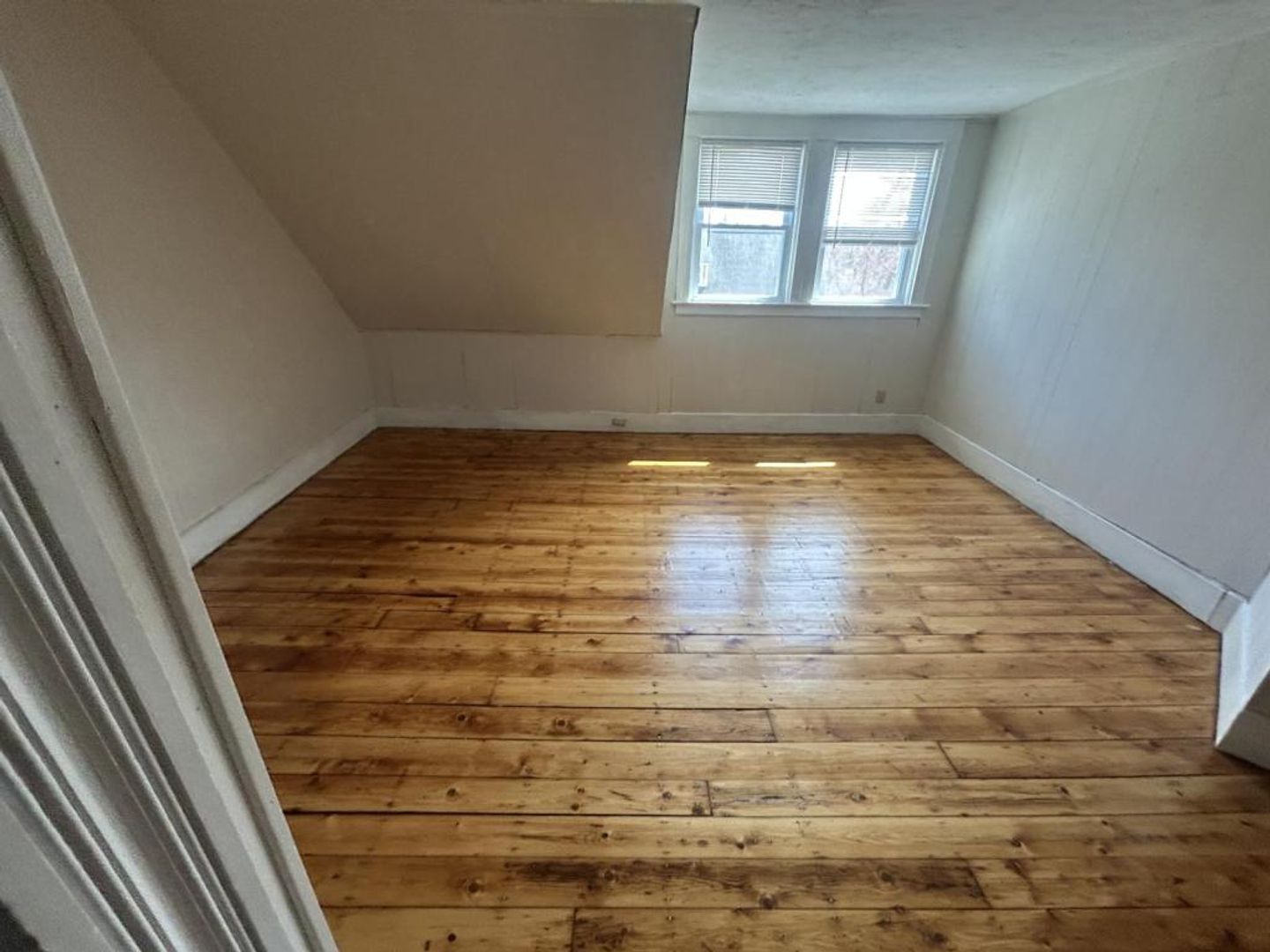 Northbridge Apartment: 2 D St