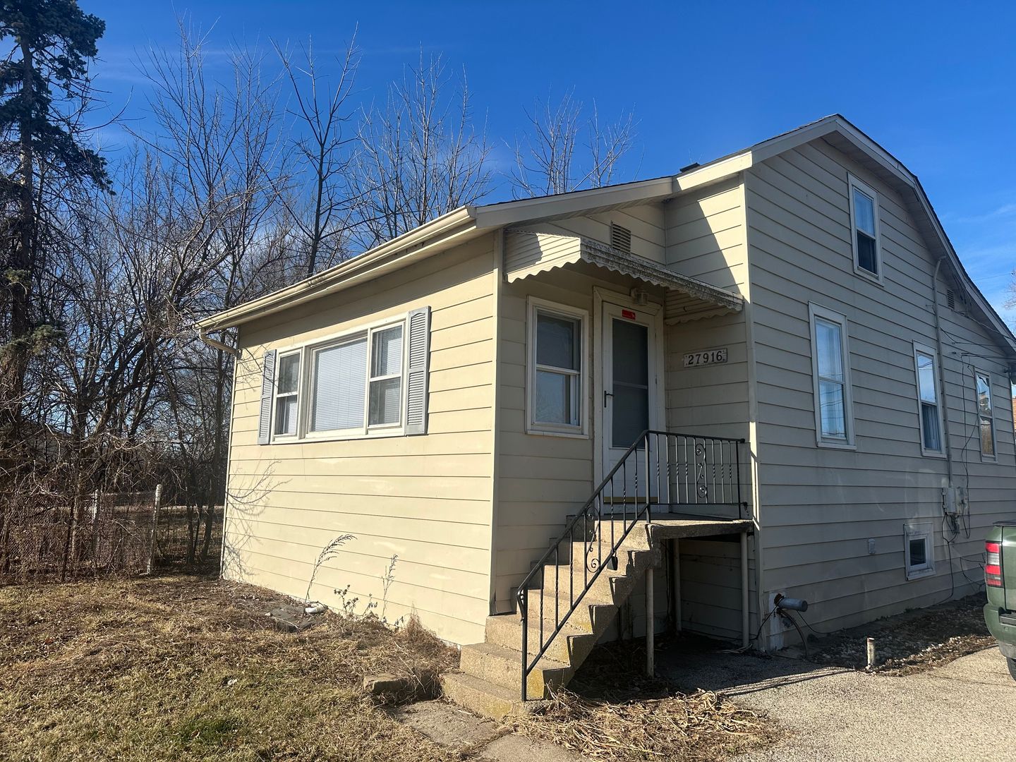 Antioch House: 27916 W Grass Lake Rd