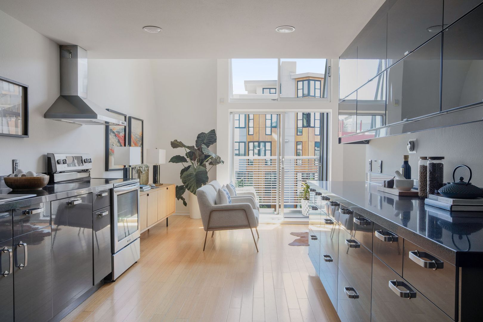 San Francisco Condo: 2002 3rd St Unit 219