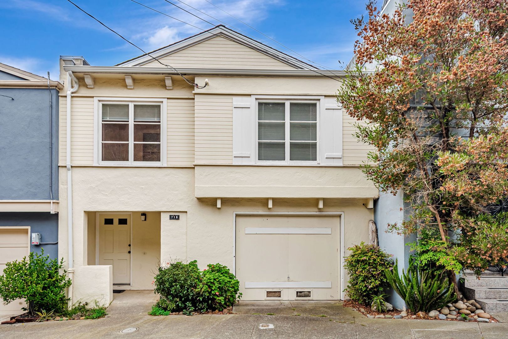 Charming Two-Bedroom Home in Miraloma Park - Please Contact for Showing Availability!