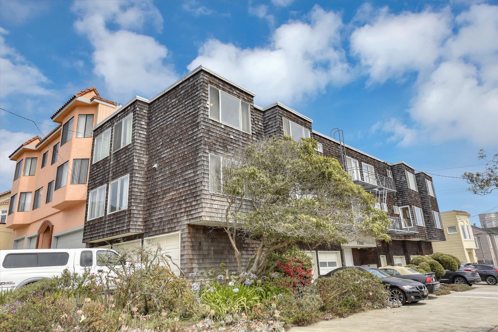 San Francisco Apartment: 7550 Geary Blvd.