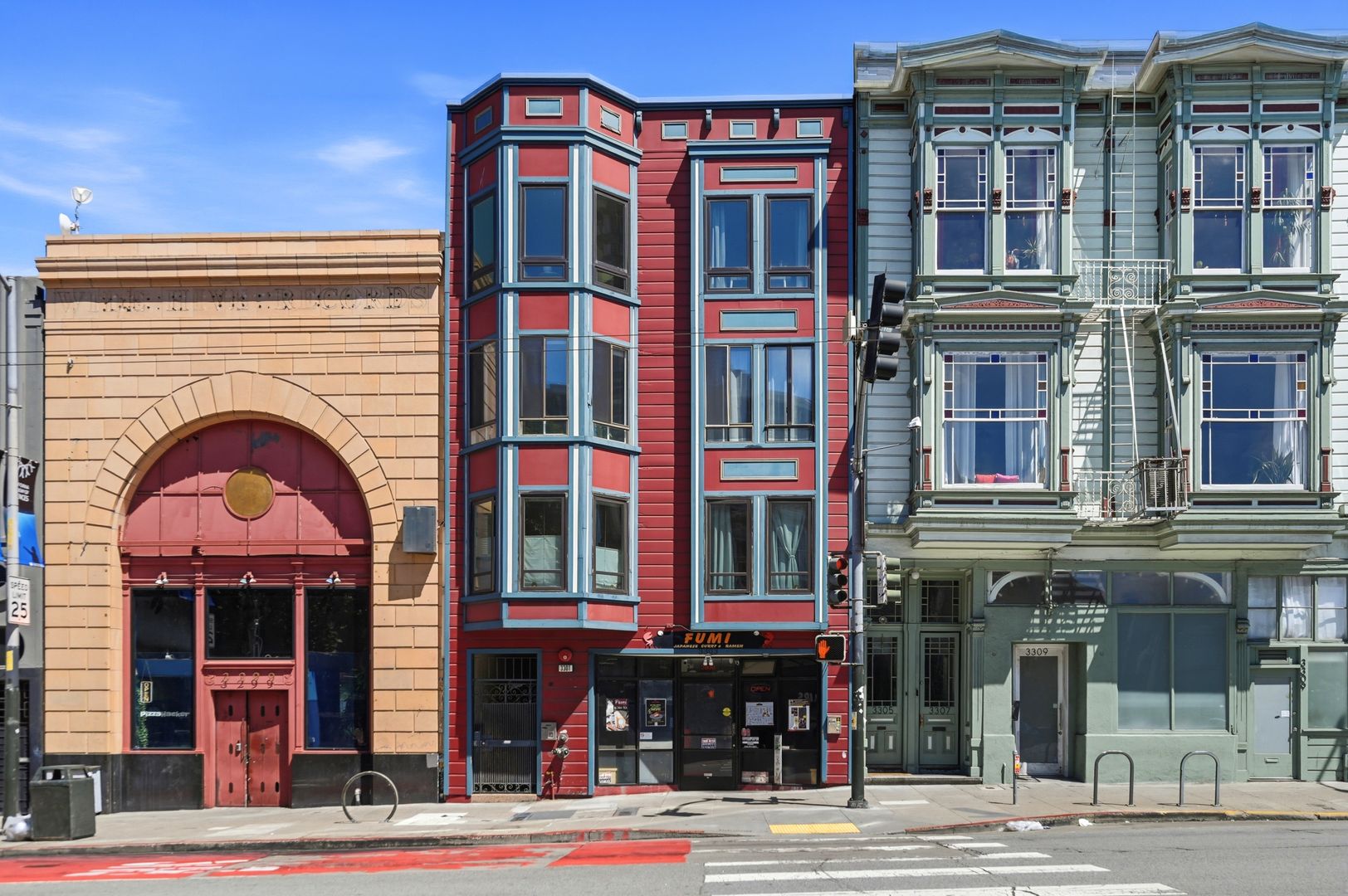 San Francisco House: 3301 Mission Street #302
