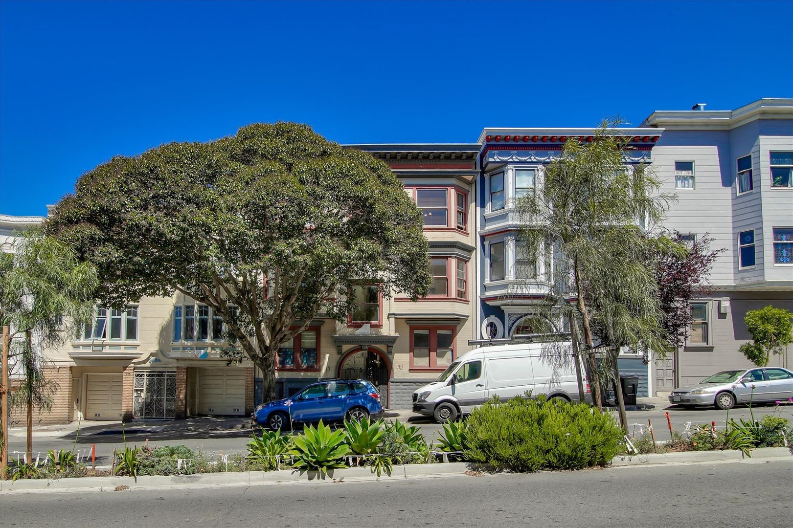San Francisco Apartment: 779 - 783 Guerrero Street
