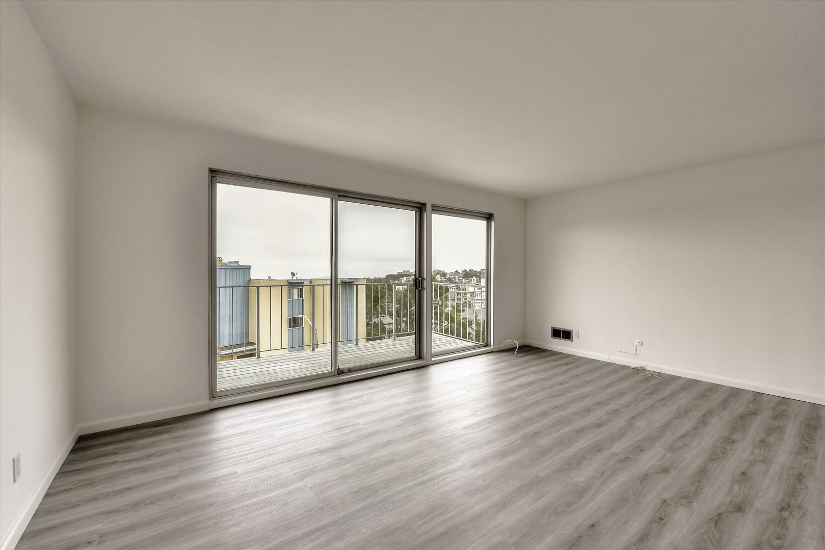 San Francisco Apartment: 30 Parkridge Drive