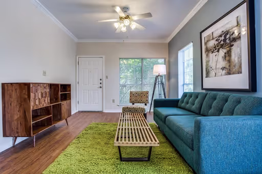 Classic 2 Bed 2 Bath - Steps for the UT Campus!! – photo 1