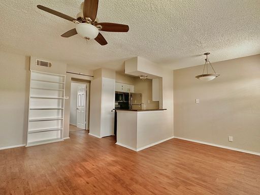 East Austin 1x1! – photo 1