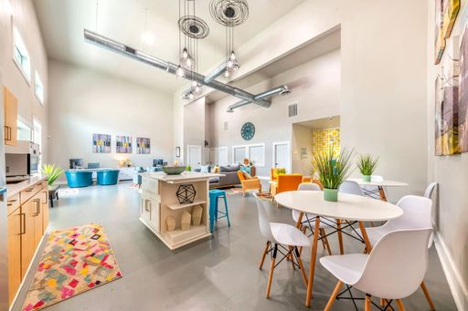 Riverside Studio Apartment – photo 1