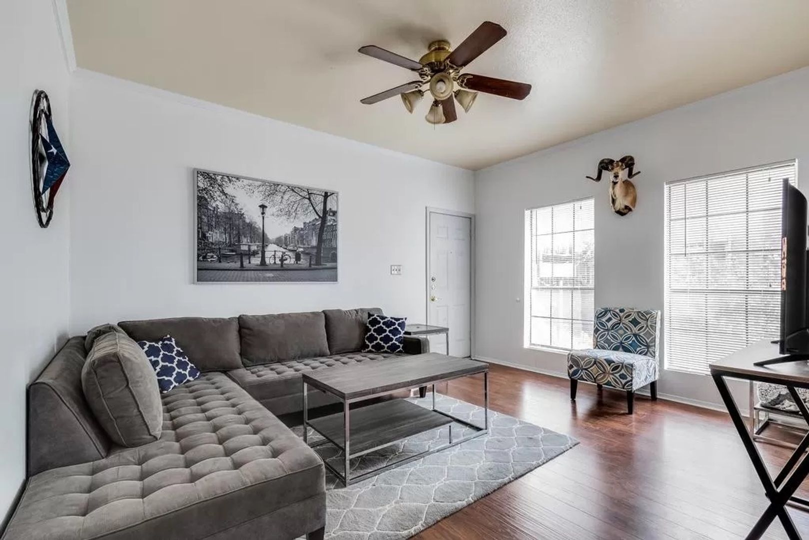 Austin Apartment: 2801 Rio Grande St.