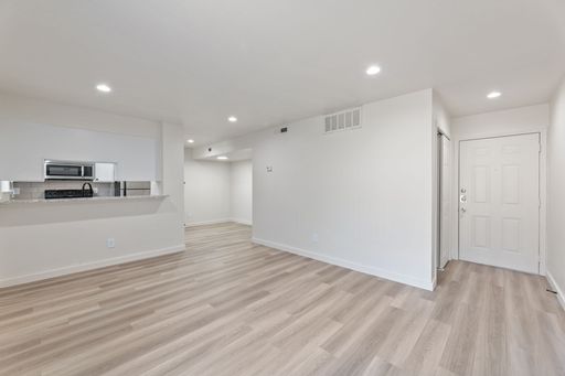 South Austin 1x1 @ City Scene Apartments – photo 1