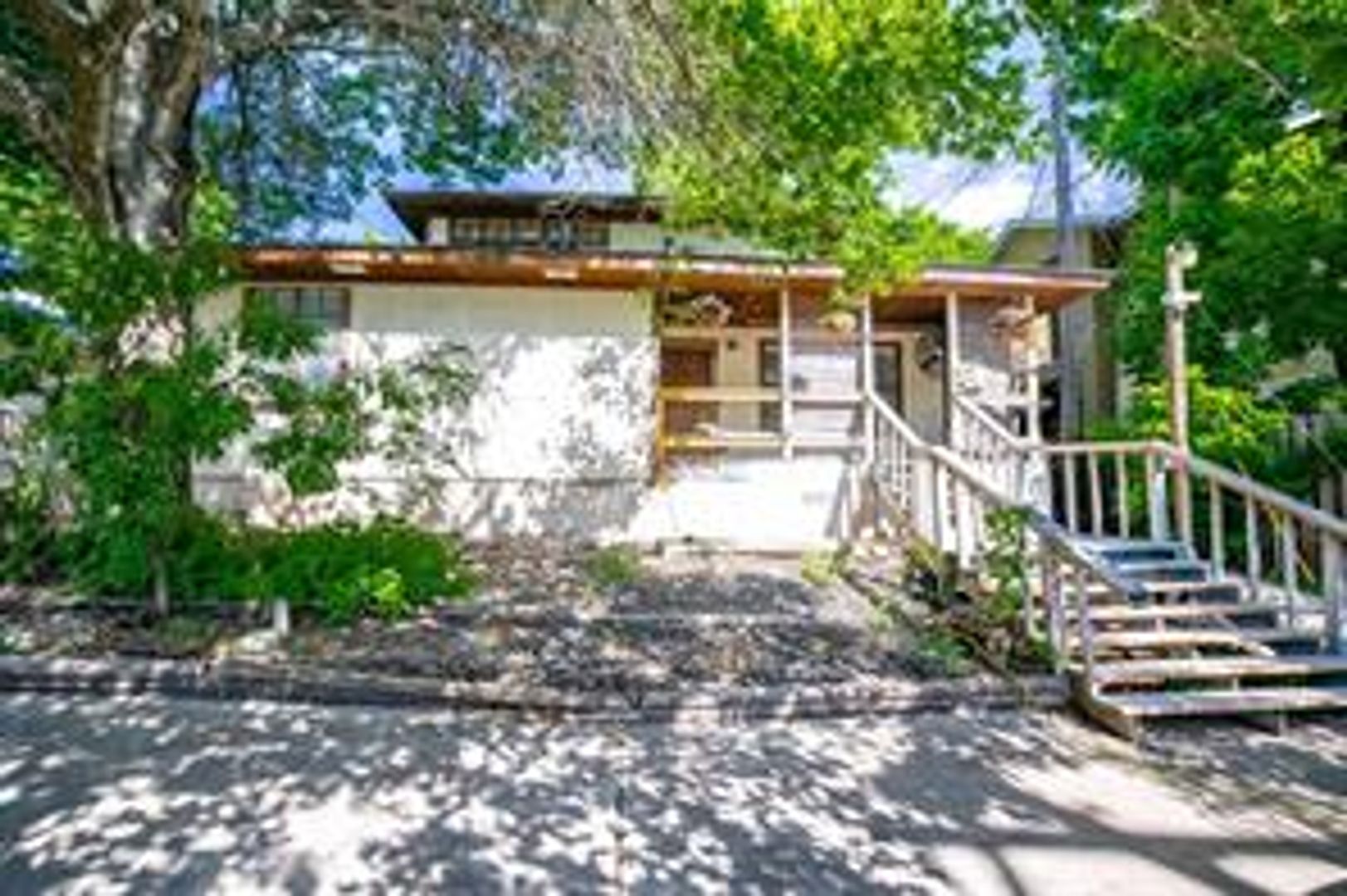 Austin Apartment: 2400 Thornton Road