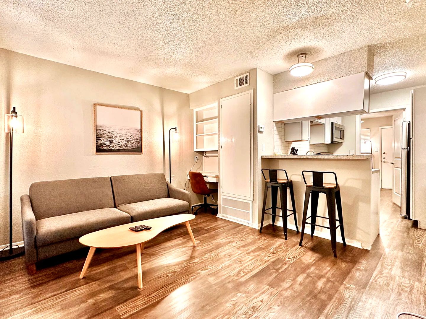 Austin House: 301 W. 29th St. #D-304