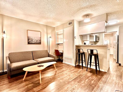 301 W. 29th St. #D-104 – photo 1