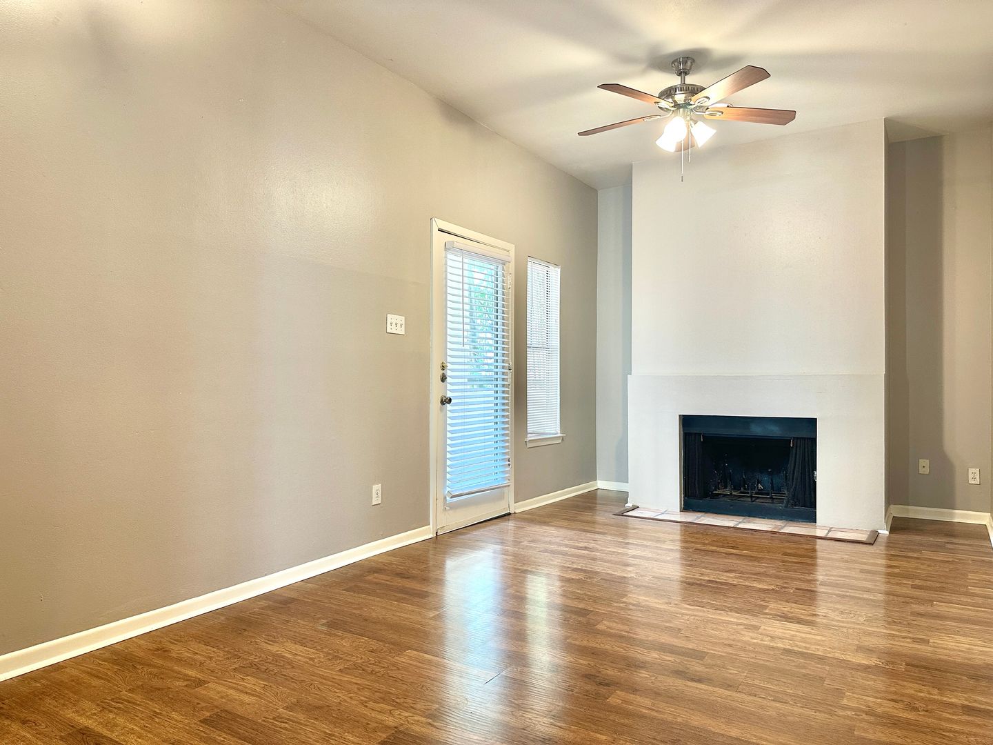 Austin House: 712 Graham Place #204